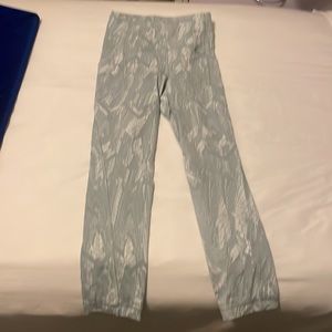 Swift Speed High-Rise Crop 21"